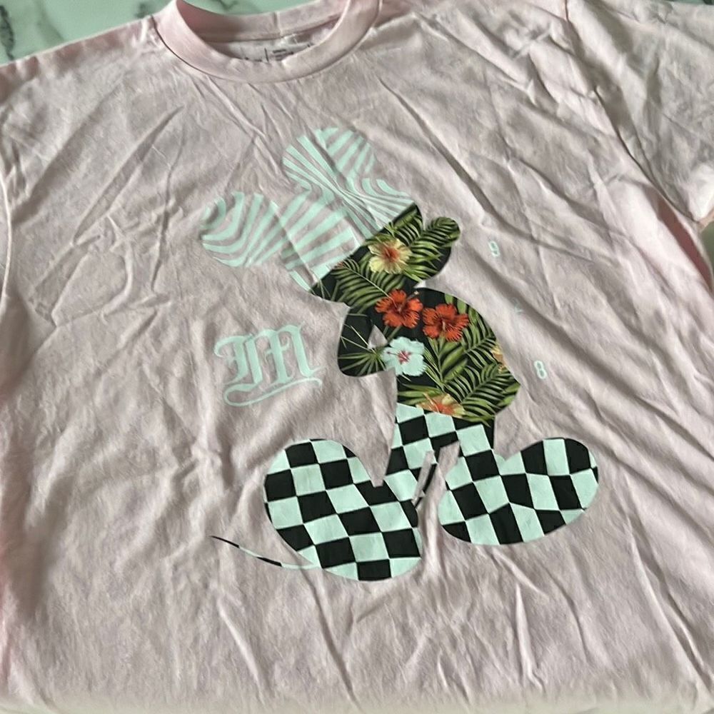 NWT Disney x Neff T Sz. L